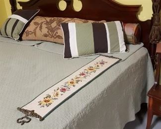 King size mahogany bed