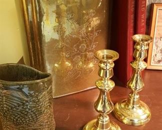 Baldwin brass candlesticks & brass urn