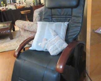 massage chair.. excellent condition