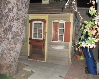 great play house for some childs Christmas or a garden shed ...