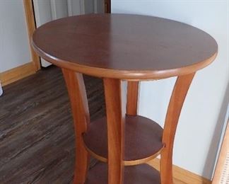 ROUND SIDE TABLE X 2