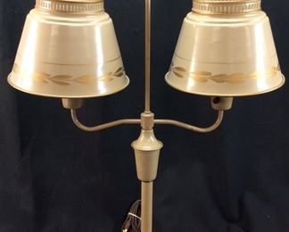 VTG. METAL DESK LAMP