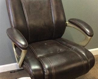 LEATHER BARCA LOUNGER SWIVEL OFFICE