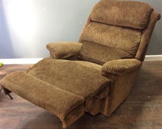 BROWN UPHOLSTERED RECLINER