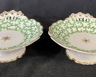 Pair CHAMBERLAIN & CO Porcelain Comport Dishes