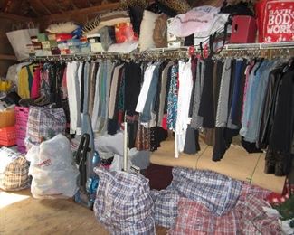 Tons Of Clothing W-shoes 8-8-1/2