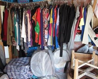 Tons Of Clothing W-shoes 8-8-1/2