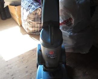 Vacuums & Rug Cleaners