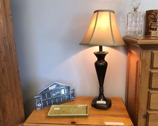 Second lamp & more decor