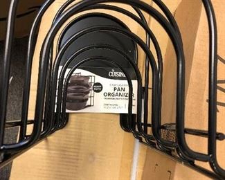 Under cabinet pan holder