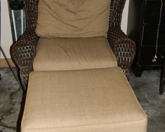 Outdoor chair/ottoman