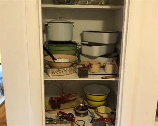 Vintage kitchen items, enamelware 