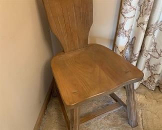 Brandt RANCH OAK Dining Room Table with 6 Chairs and 2 Captain Style Chairs