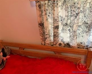 Brandt RANCH OAK Queen Size Bed with Headboard and Footboard