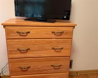 Brandt RANCH OAK 4 Drawer Dresser WITH Cast Iron Pulls / Handles