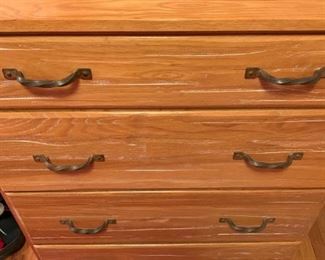 Brandt RANCH OAK 4 Drawer Dresser WITH Cast Iron Pulls / Handles