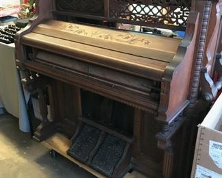 Clough & Warren Co. 1887 Pump Organ