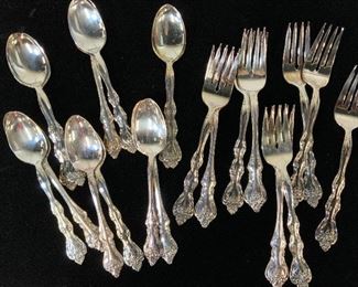 Set 21 INTERNATIONAL SILVERPLATE Spoons & Forks
