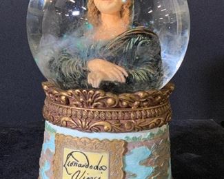 Art Glass MONA LISA Tabletop Snow Globe
