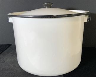 Oversized White Enamel Cooking Pot