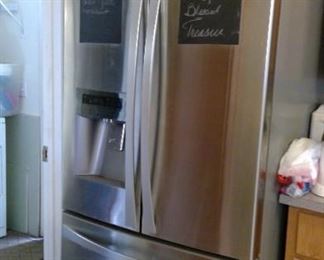 Kenmore Elite Refrigerator with double freezer