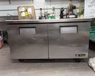 True Refrigerated Prep Table TSSU-60-16