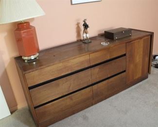 Dillingham Dresser Merton Gershum Espirit Collection