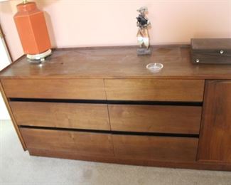 Dillingham Dresser Merton Gershum Espirit Collection