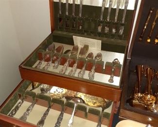 Several sets of vintage flatware