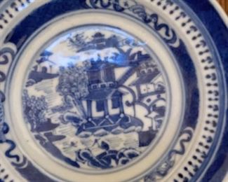 Blue Canton plate