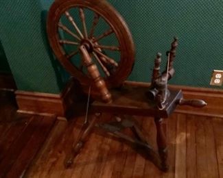 Small spinning whell