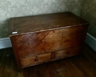 Pine handmade blanket chest