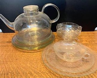 127A Jenaer Glas Wagenfeld tea pot, Cups  Saucers