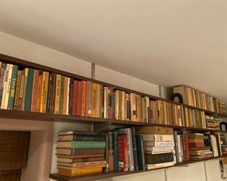 029 BooksSpace,War,Literature,Philosophy More