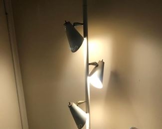 Floor to Ceiling Lamp