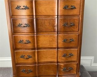  Vintage French Provencal chest of drawers. 