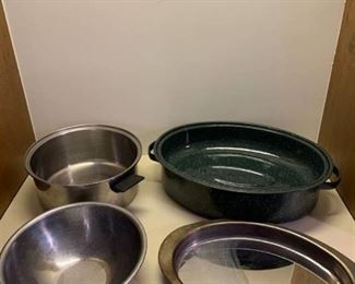 Assorted kitchen cookware