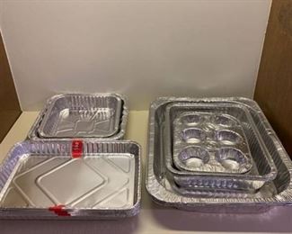 Assorted disposable bakeware