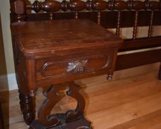 Gorgeous Antique Davis Cabinet Company Lillian Russell Bedroom Set: this is one of the first made and it is in extremely nice condition. Featuring The Dresser with Ox Bow Mirror, Bed, Chest and End Table in Beautiful Condition.