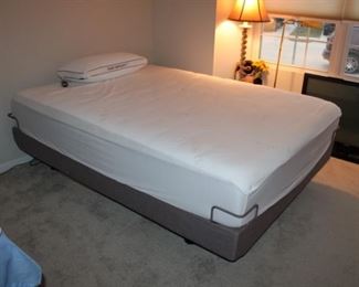 REVERIE ADJUSTABLE BED