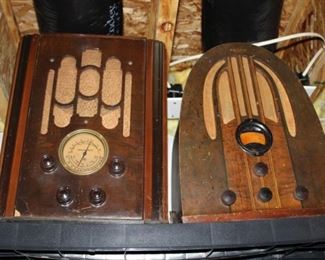 VINTAGE RADIOS