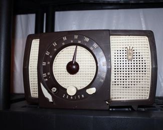 VINTAGE RADIO