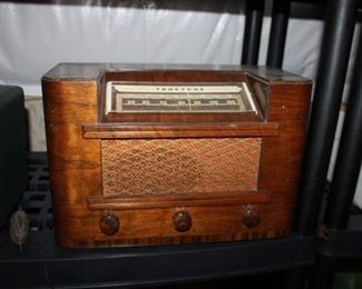 VINTAGE RADIO