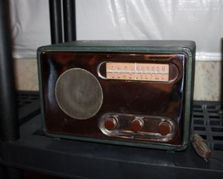 VINTAGE RADIO