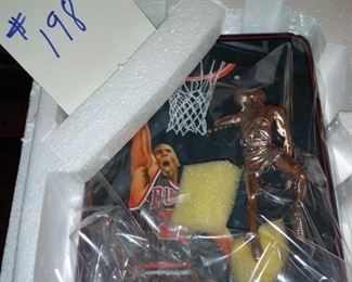Michael Jordan Litho display with figure 15
