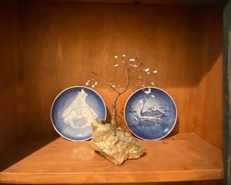 Mothers Day plates, $18.00 Wire tree sculpture