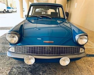 1965 Ford Anlia Front