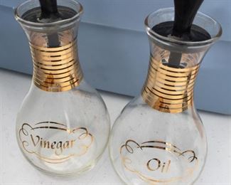 Pyrex Oil and Vinegar