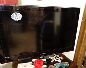 Samsung 32" TV  Model LN32C550JIF