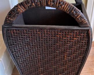 Magazine rack/waste basket